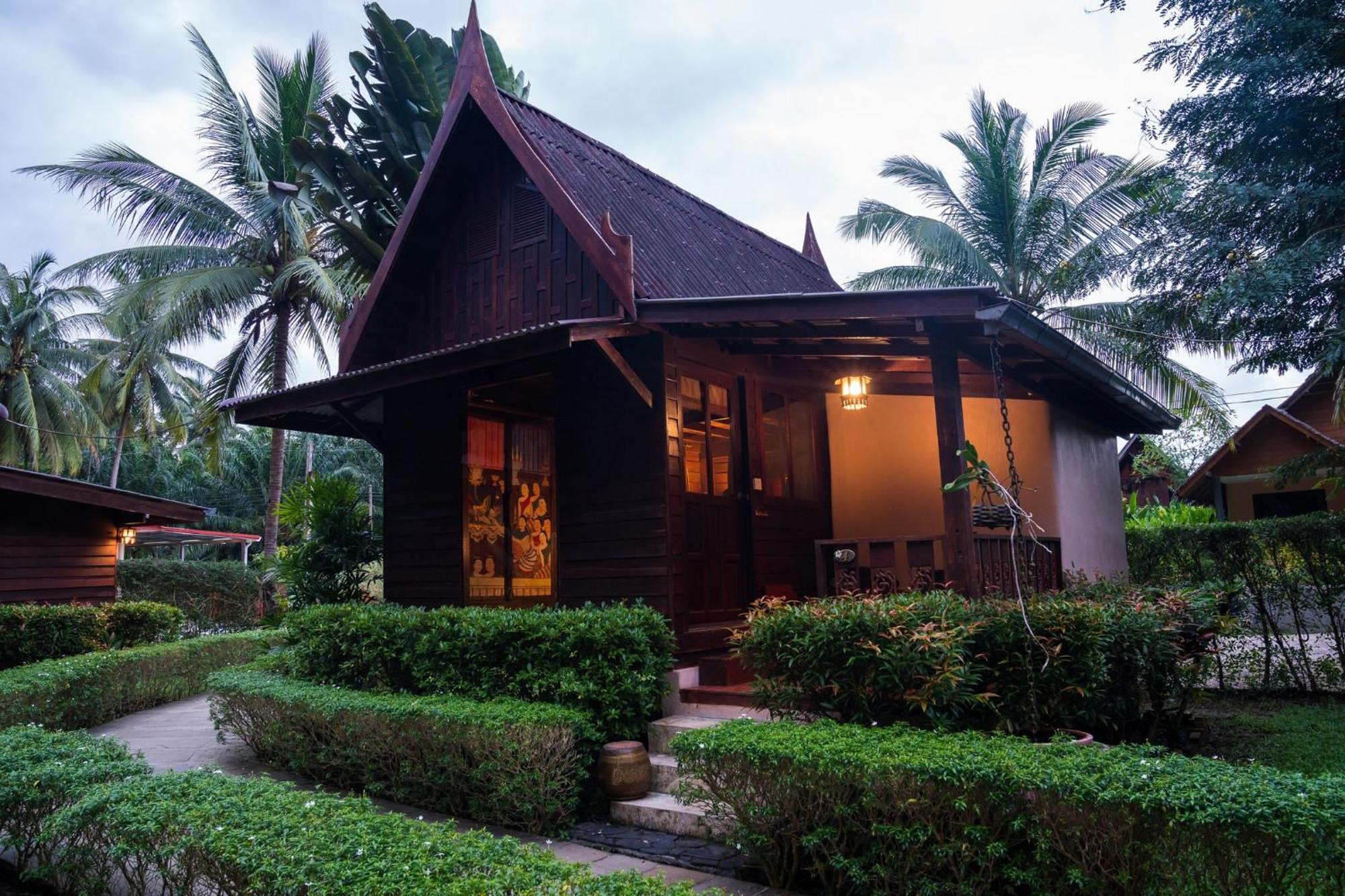 Leeloo Paradise Khanom Exterior foto